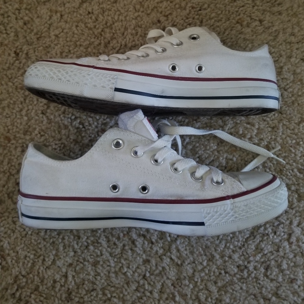 Converse - Picture 2 of 3